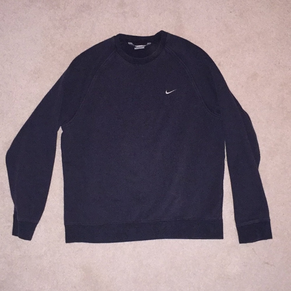 Size Medium Nike Vintage Crewneck Sweatshirt